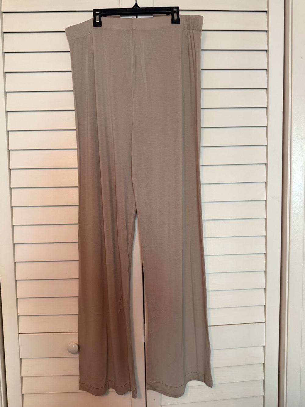 🟤 SKIMS Sleep Straight/Wide-Leg Drawstring Pants in Taupe/Tan Size Large L NWT 🟫 - Picture 3 of 14